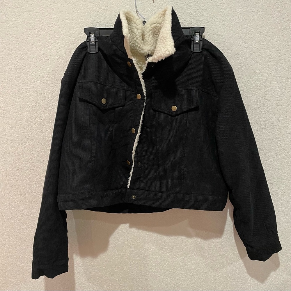 Black Jacket/ Size M/ Gold Buttons / Fuzzy